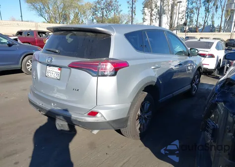 2018 Toyota Rav4 Xle from USA, damaged, VIN 2T3WFREV4JW477870